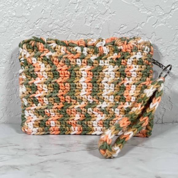 Peach Crochet Wristlet Clutch - Picture 2 of 11